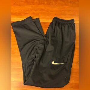 Nike Womens Small Never Worn Track Pants